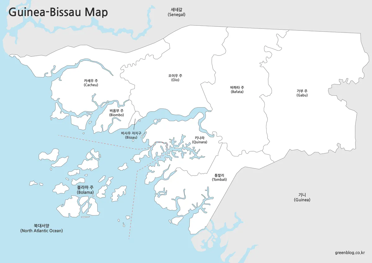 색상을 제거하고 경계와 지명만 표시된 기니비사우 지도