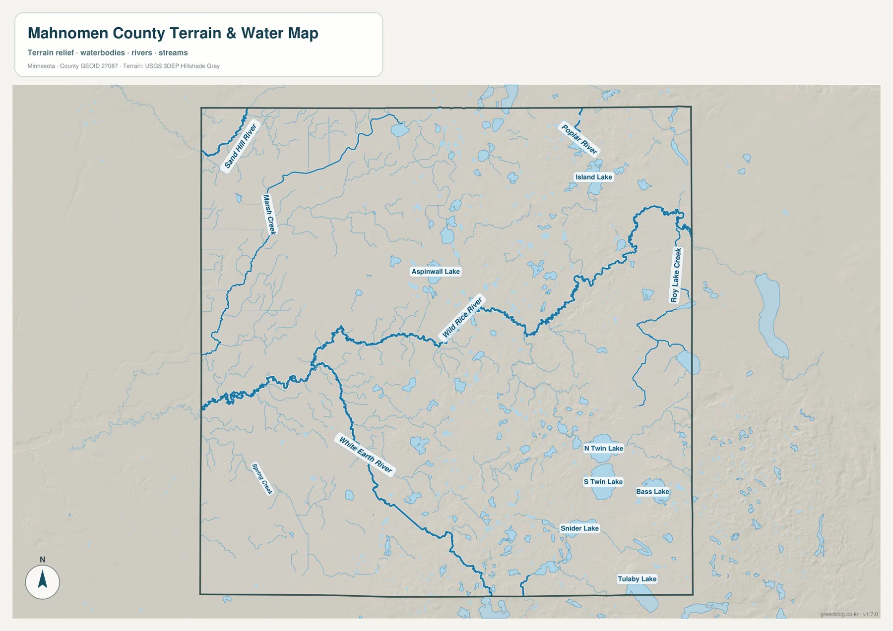 Mahnomen County 수역 지도에 Wild Rice River, White Earth River, Poplar River와 여러 호수가 표시된 모습